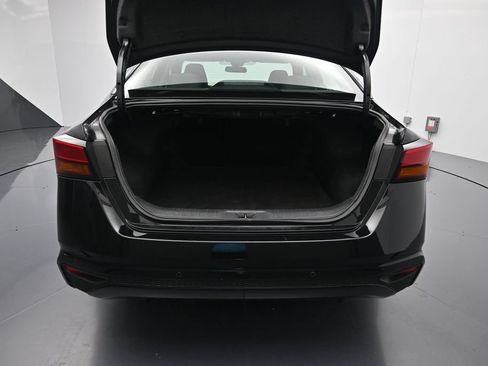 Used 2025 Nissan Altima 2.5 SV FWD image 24