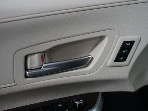 Certified 2023 Toyota Sienna Limited image 36