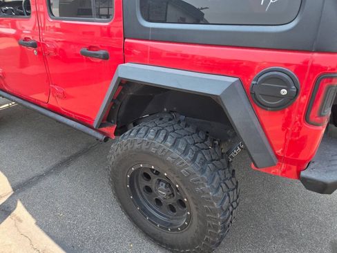 Used 2018 Jeep Wrangler Unlimited Sport S AWD/4WD image 26