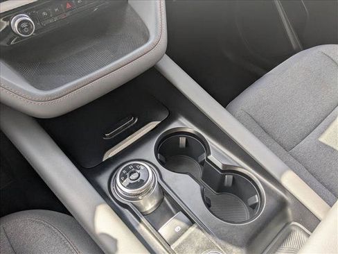Used 2025 Ford Explorer Active RWD image 13