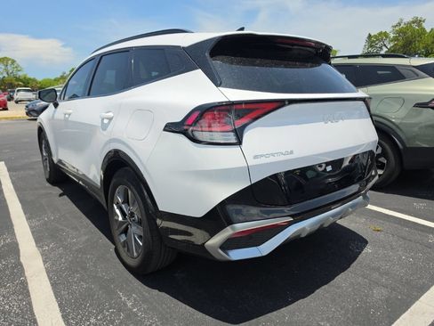 Certified 2025 Kia Sportage SX FWD image 11