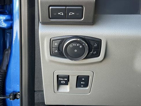 Used 2015 Ford F150 XLT w/ Equipment Group 302A Luxury image 28