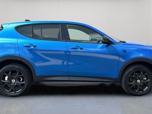 Used 2023 Dodge Hornet GT w/ GT Blacktop Package image 3