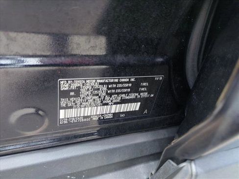 Used 2020 Toyota RAV4 XLE Premium FWD image 25