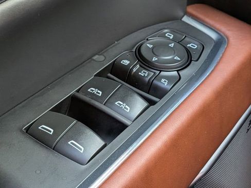 Used 2024 GMC Sierra 3500 Denali Ultimate image 26