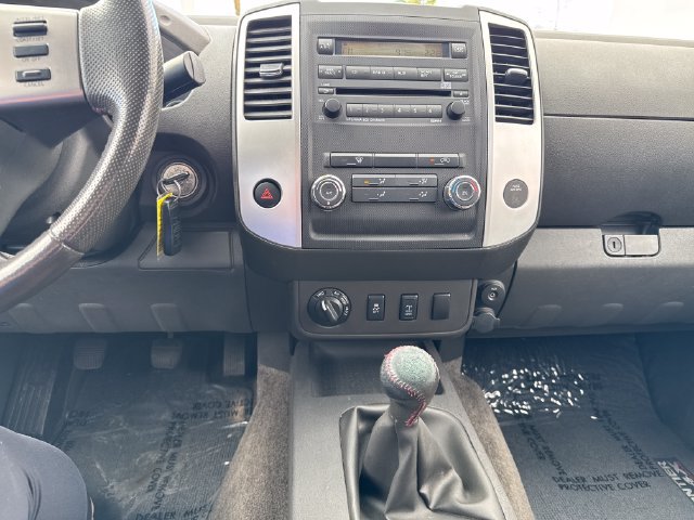 Used 2012 Nissan Frontier PRO-4X AWD/4WD image 17