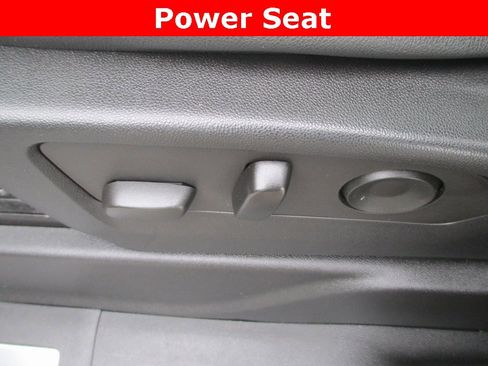 Used 2023 GMC Yukon XL SLT image 23