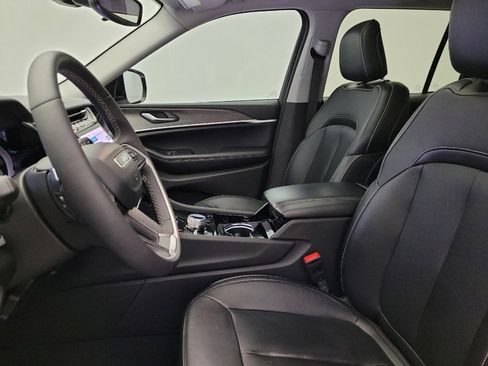 Used 2022 Jeep Grand Cherokee Limited 4xe image 17