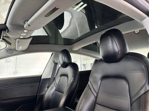 Used 2018 Tesla Model 3 Long Range image 25