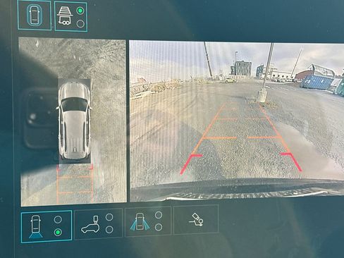 New 2026 GMC Acadia Elevation image 24