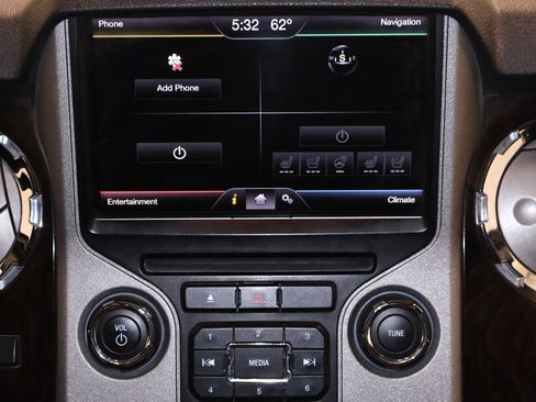 Used 2014 Ford F450 Platinum w/ Platinum Package AWD/4WD image 27