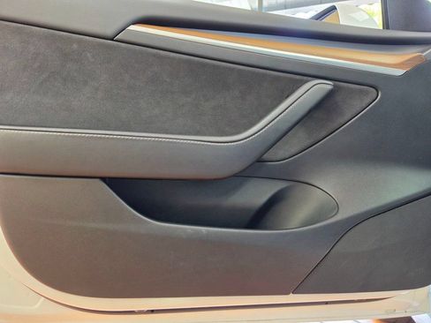 Used 2023 Tesla Model 3 Standard Range RWD image 14