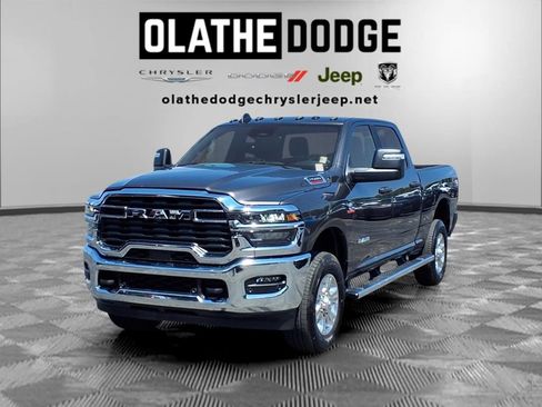 Used 2025 RAM 2500 Big Horn AWD/4WD image 1