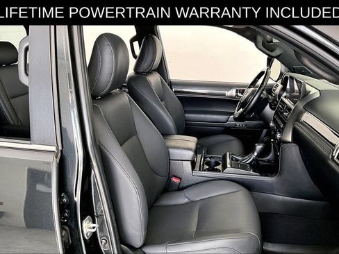 Used 2023 Lexus GX 460 Premium w/ Accessory Package AWD/4WD image 9