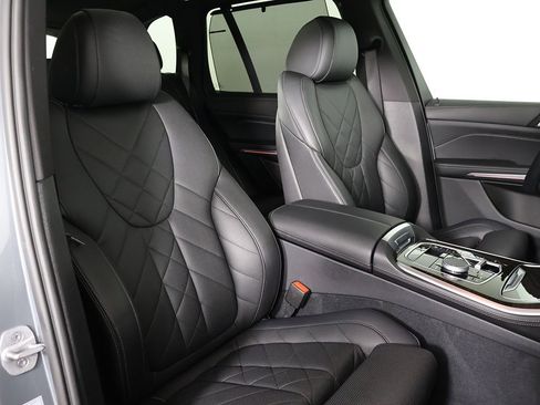 Used 2024 BMW X5 xDrive40i image 31