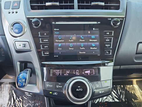 Used 2017 Toyota Prius V Four w/ Carpet Mat Package FWD image 20