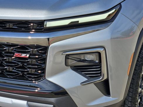 New 2027 Chevrolet Traverse Z71 w/ Driver Confidence Package AWD/4WD image 10