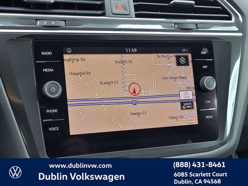 Used 2018 Volkswagen Tiguan SEL image 16