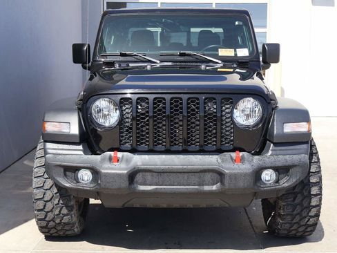 Used 2020 Jeep Gladiator Sport w/ Quick Order Package 24S AWD/4WD image 5
