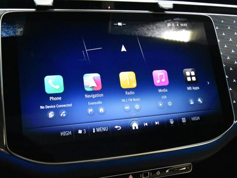 New 2026 Mercedes-Benz E 350 4MATIC Sedan image 10