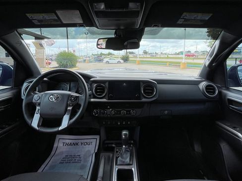 Used 2019 Toyota Tacoma TRD Sport w/ Technology Package AWD/4WD image 27