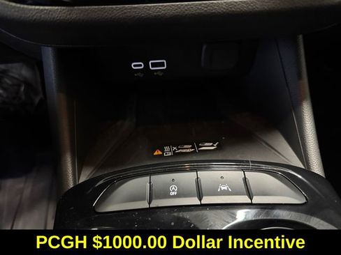 Used 2024 Buick Envista Sport Touring w/ Convenience I Package image 17