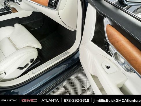 Used 2019 Volvo V90 T5 Inscription w/ Protection Package Premier image 27