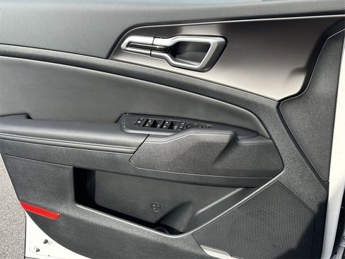 New 2026 Kia Sportage EX image 22