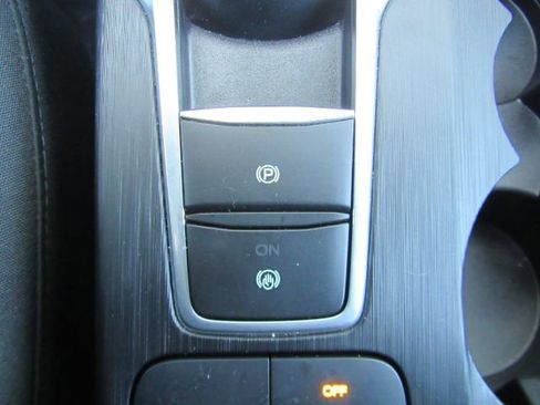 Used 2023 Ford Escape Active image 45