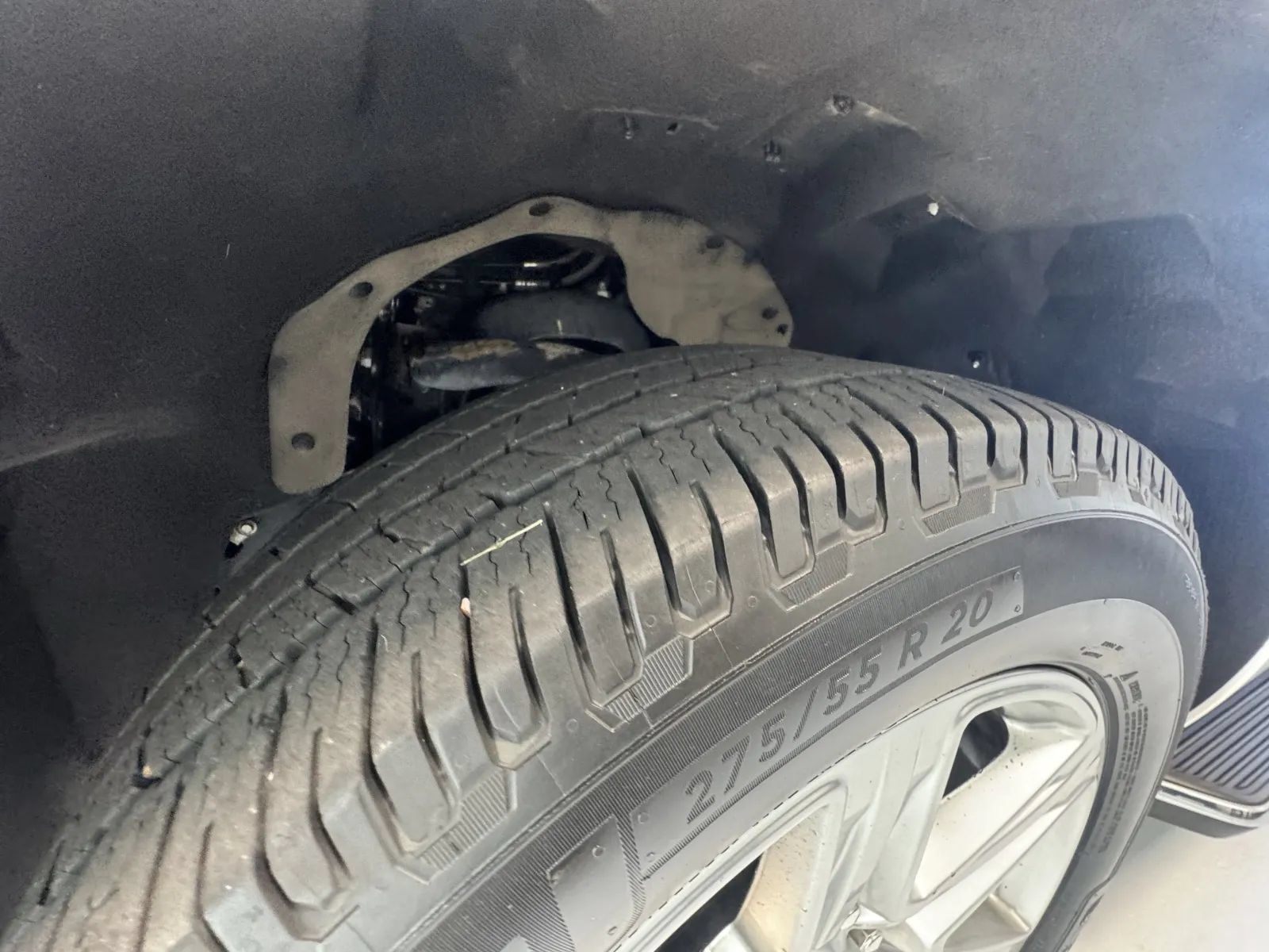 Used 2019 Ford Expedition XLT w/ Equipment Group 202A AWD/4WD image 36