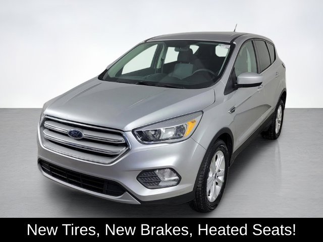 Used 2017 Ford Escape SE w/ SE Cold Weather Package FWD image 7