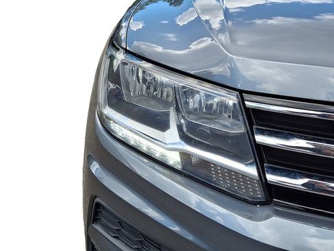 Used 2019 Volkswagen Tiguan SE w/ Panoramic Sunroof Package AWD/4WD image 10