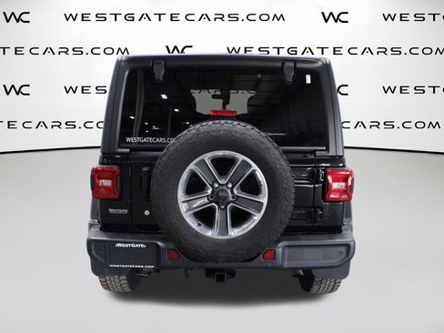 Used 2019 Jeep Wrangler Unlimited Sahara image 6