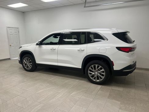 Used 2026 Buick Enclave Preferred AWD/4WD image 20