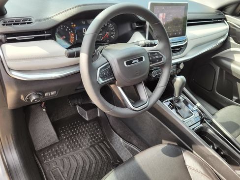Used 2023 Jeep Compass Limited AWD/4WD image 22