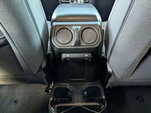 Used 2024 Jeep Wrangler Sport S image 16