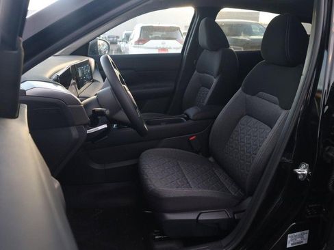 New 2026 Nissan Kicks SV w/ SV Premium Package image 10