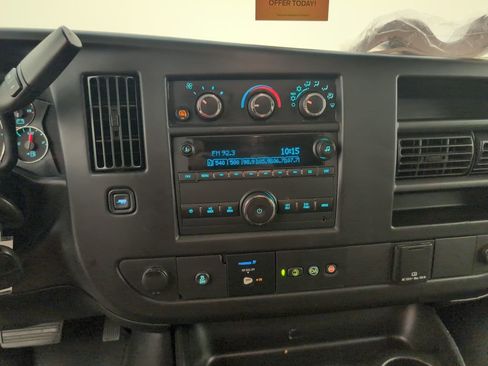 Used 2018 Chevrolet Express 3500 LT w/ LT Preferred Equipment Group image 29