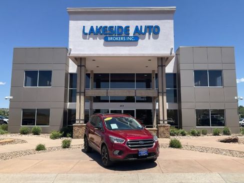 Used 2017 Ford Escape Titanium AWD/4WD image 1