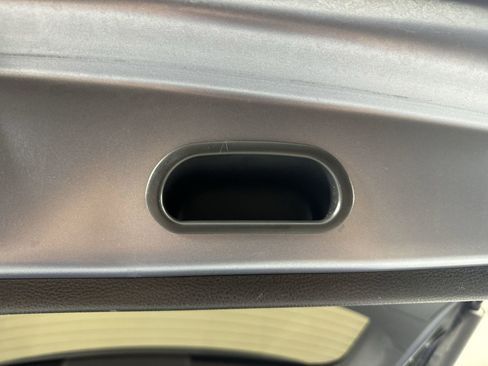 Used 2022 Toyota Corolla Cross XLE image 34