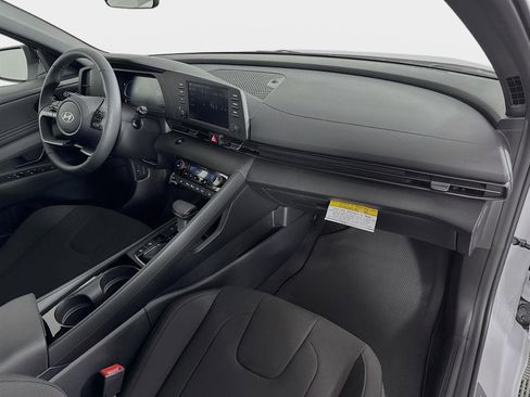 New 2026 Hyundai Elantra SEL Sport Premium FWD image 28