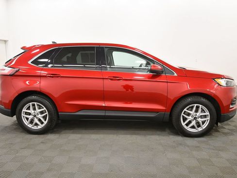 Used 2024 Ford Edge SEL AWD/4WD image 9