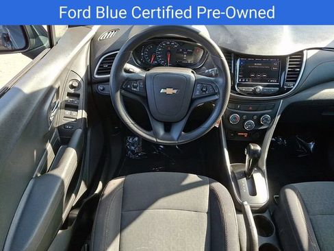 Used 2020 Chevrolet Trax LS w/ Tint and Cruise Package FWD image 10