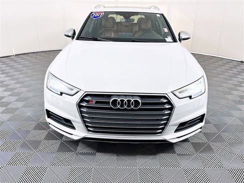 Used 2018 Audi A4 2.0T allroad Premium Plus image 2