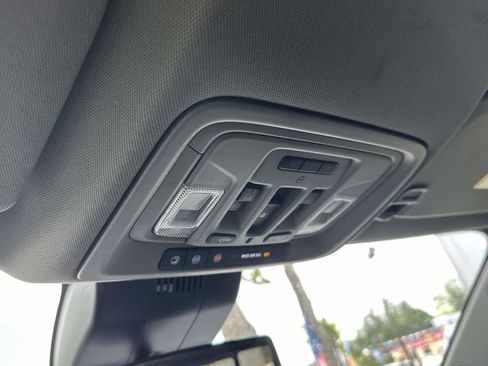 Used 2022 Chevrolet Silverado 1500 RST AWD/4WD image 30