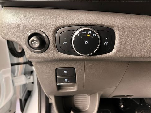 New 2026 Ford Transit 250 148 Medium Roof w/ Load Area Protection Package image 21