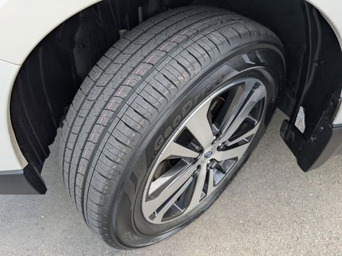 Used 2018 Subaru Outback 3.6R Limited image 21