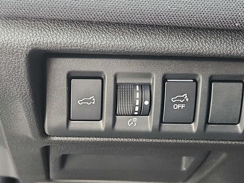 Used 2024 Subaru Outback Premium AWD/4WD image 25