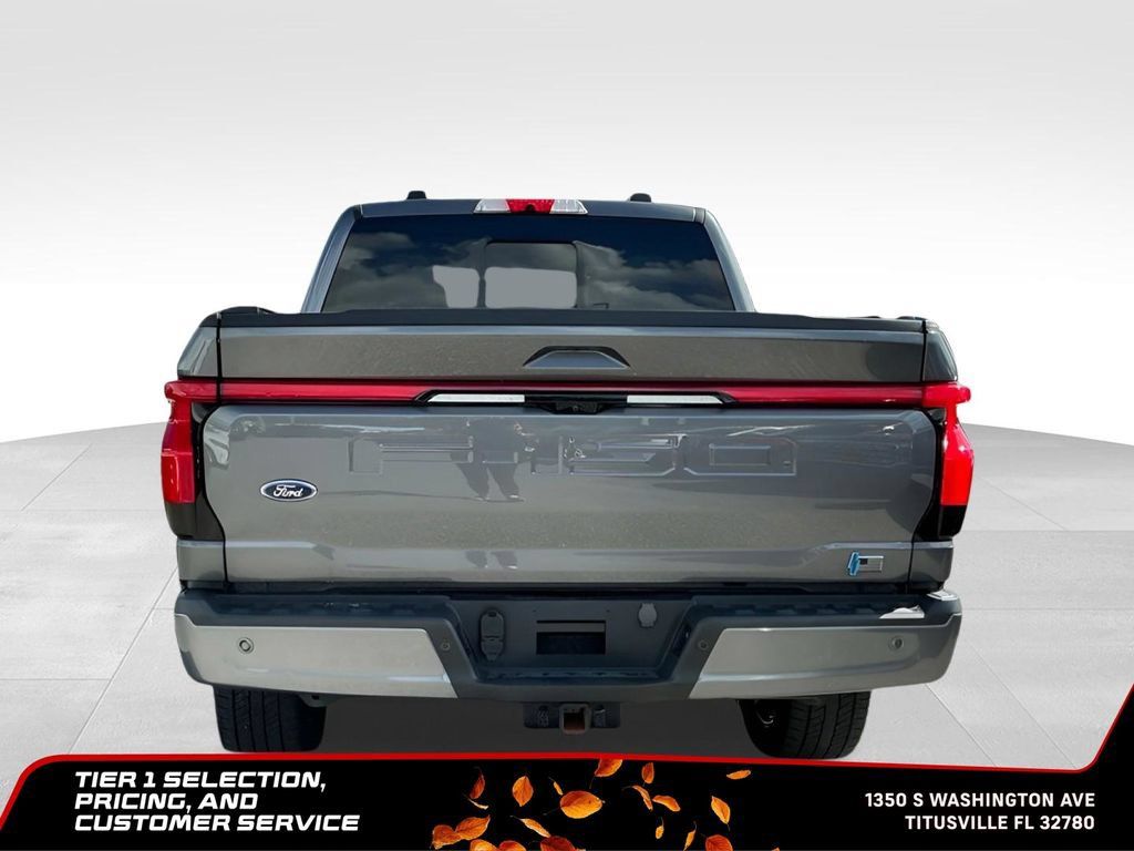 Used 2023 Ford F150 Lightning Platinum AWD/4WD image 5