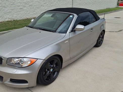 Used 2010 BMW 135i Convertible RWD image 52